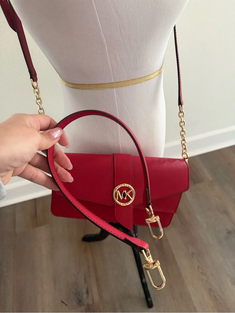 Michael Kors Greenwich Saffiano Leather Shoulder Bag – Crimson – Never Used